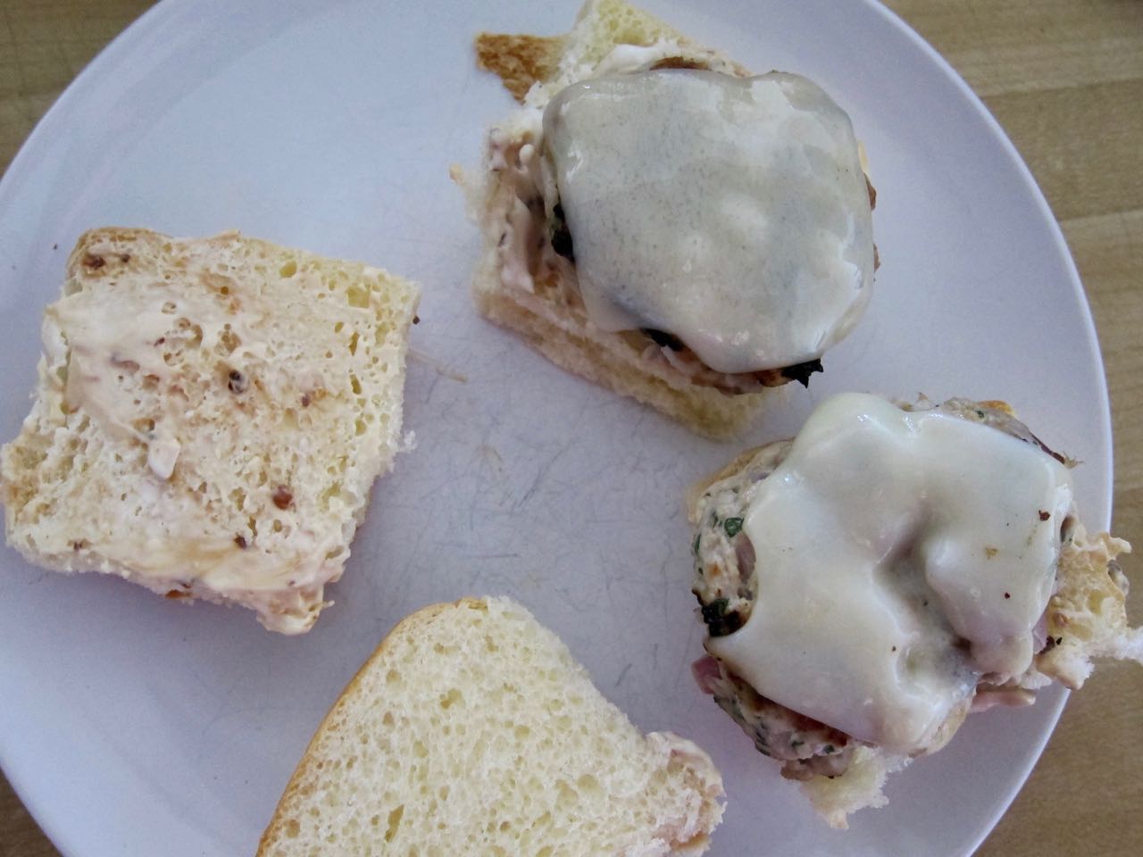 mini turkey burgers step 2.jpg