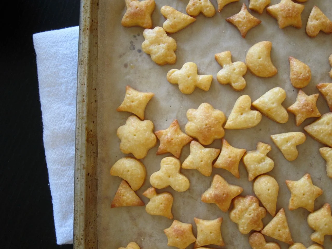 white cheddar crackers