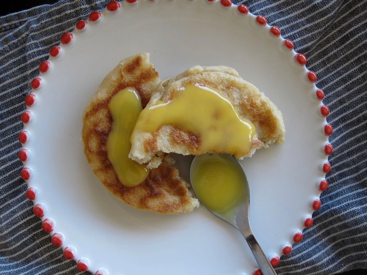 crumpet with curd