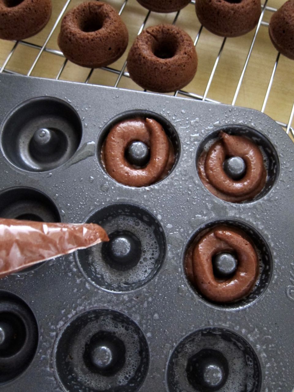 filling mini donut pan.jpg