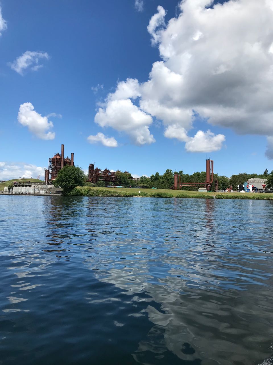 Gas Works Park From Lake Union.jpg