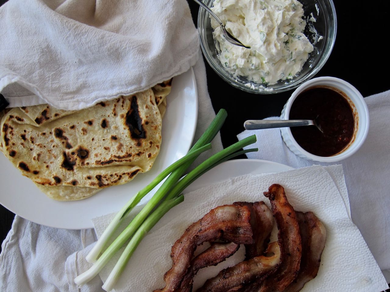 bacon naan roll ingredients