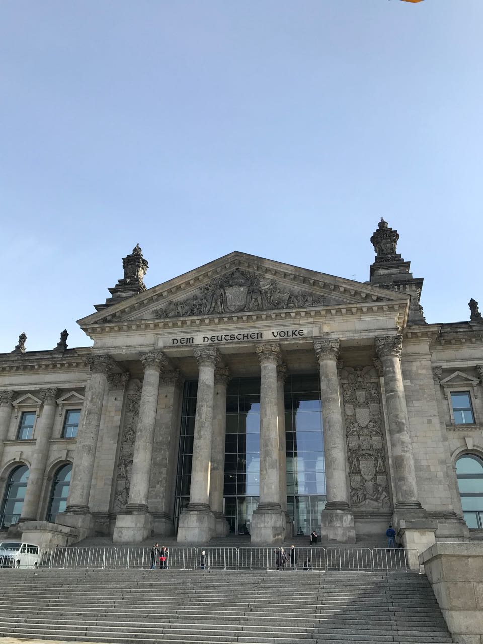 Reichstag front.jpg