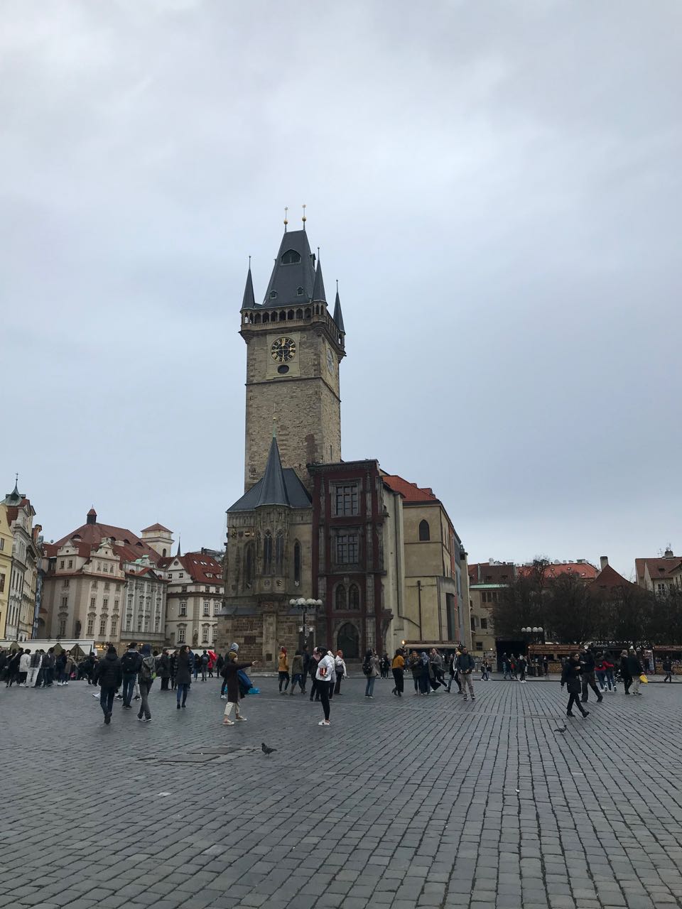 Prague old town square.jpg