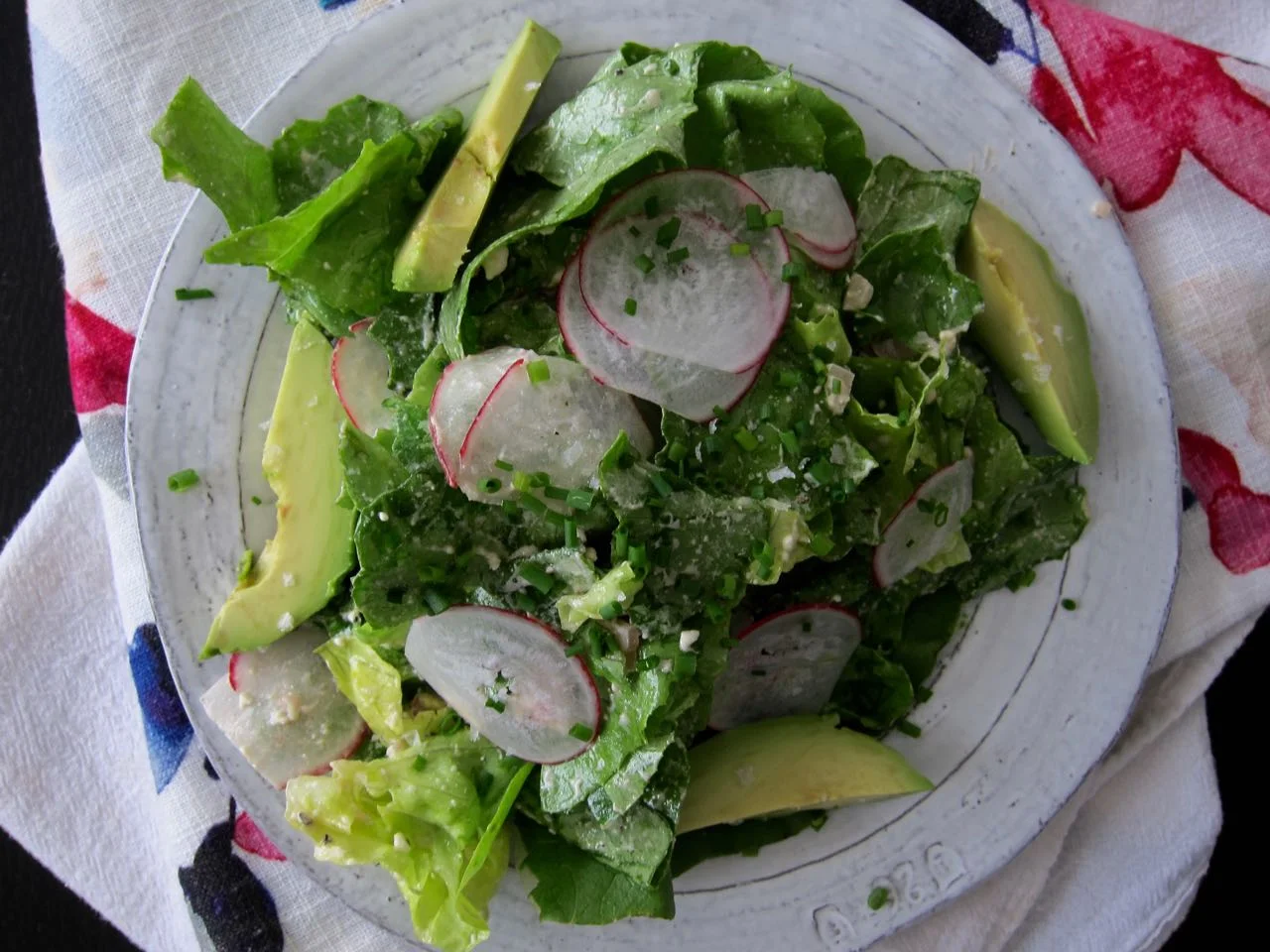 salad with radishes & chives