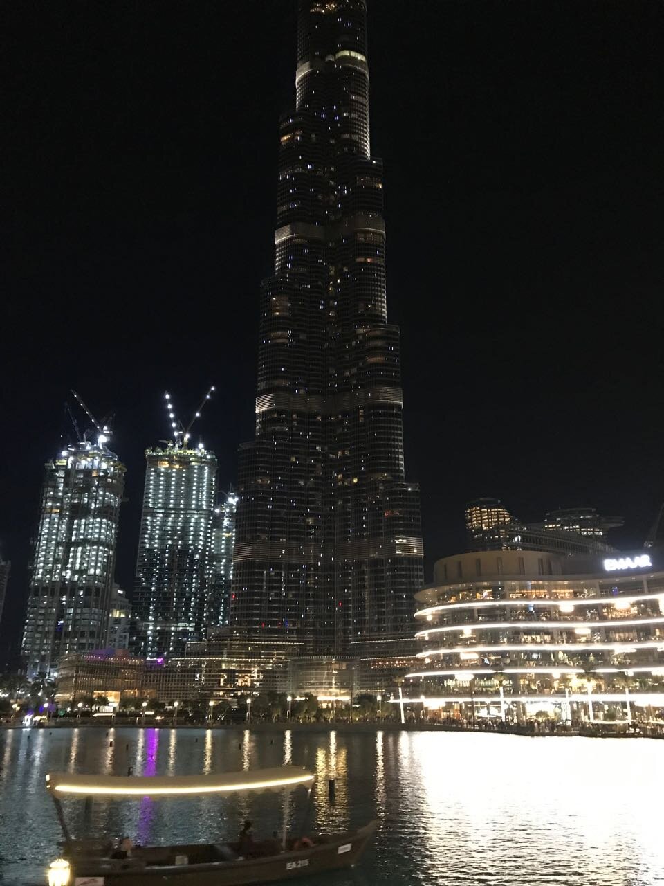 Burj Khalifa & Fountain at night.jpg