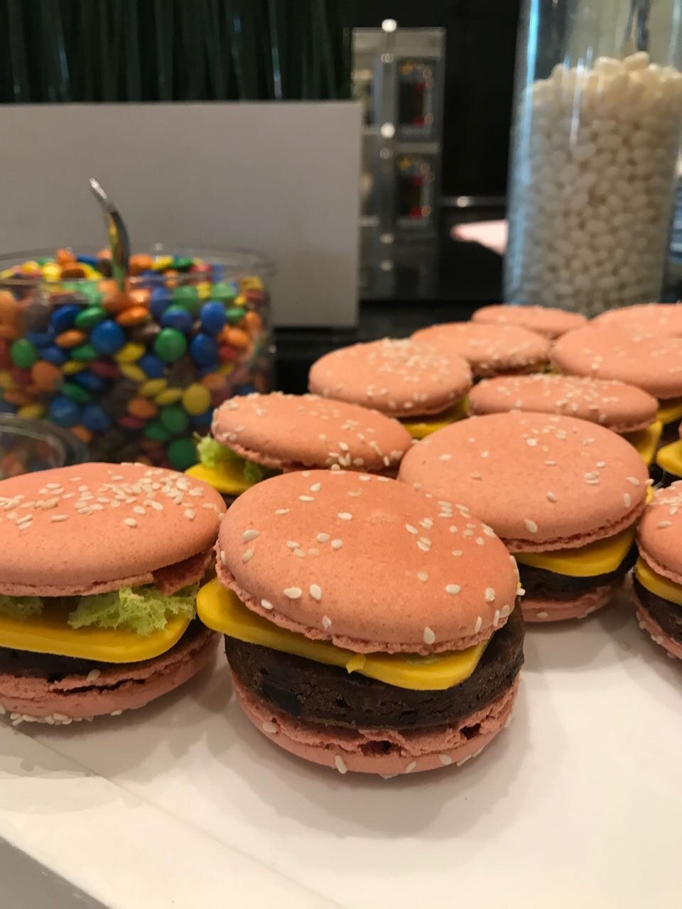 burger macarons.jpg