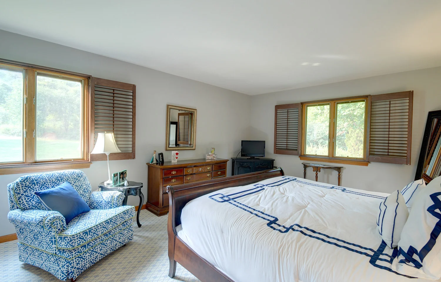 Master bedroom.jpg