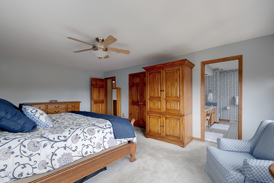 Master bedroom 2.jpg