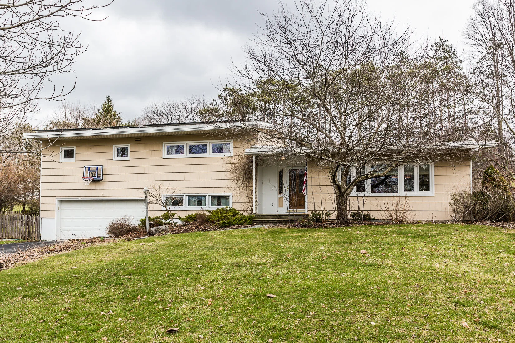 40 Lynacres Boulevard, Fayetteville - SOLD