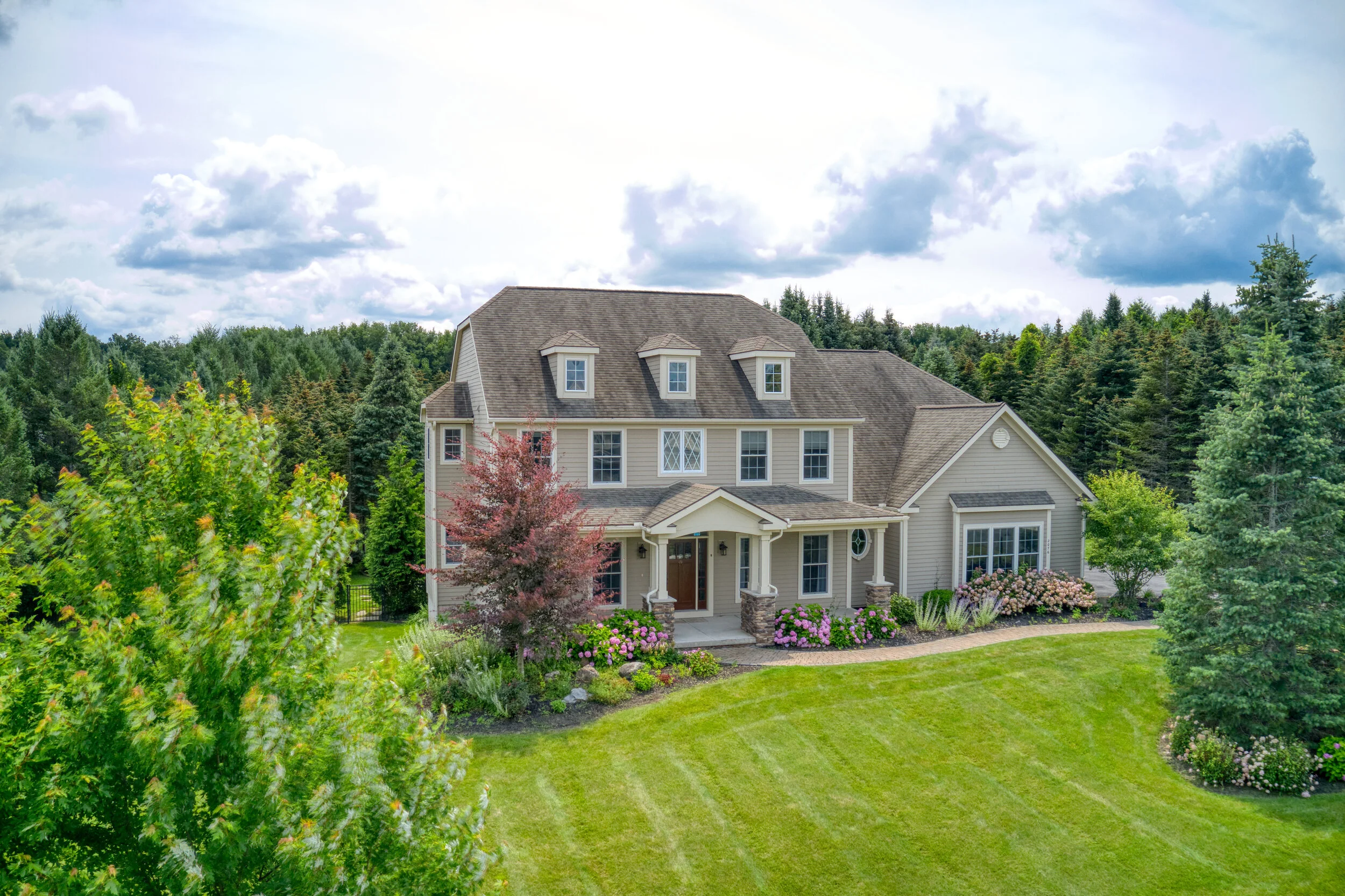 2076 Black Spruce Circle, Manlius - Sold by Judy Winsolw