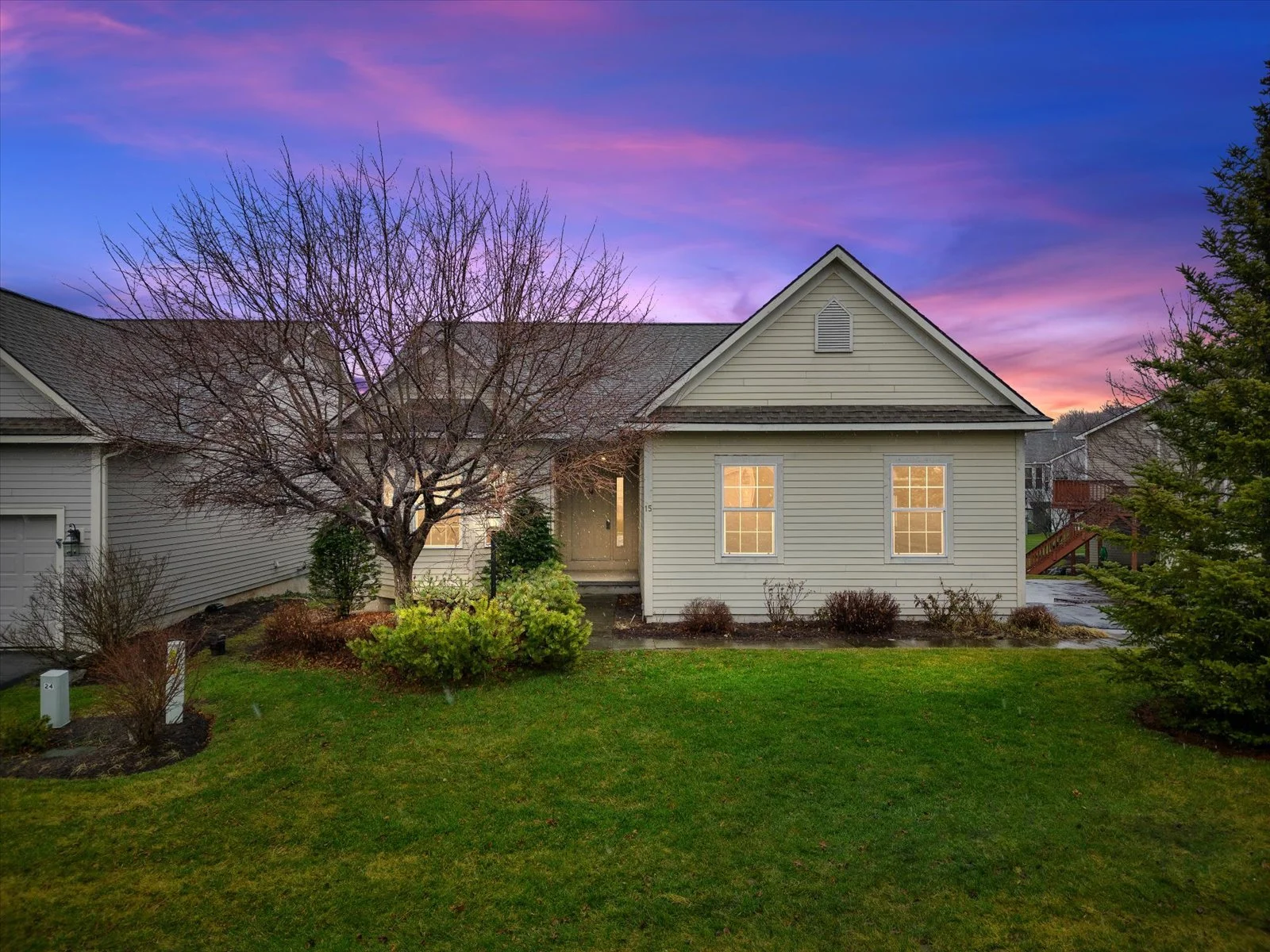15 S Village Dr, Cazenovia - SOLD