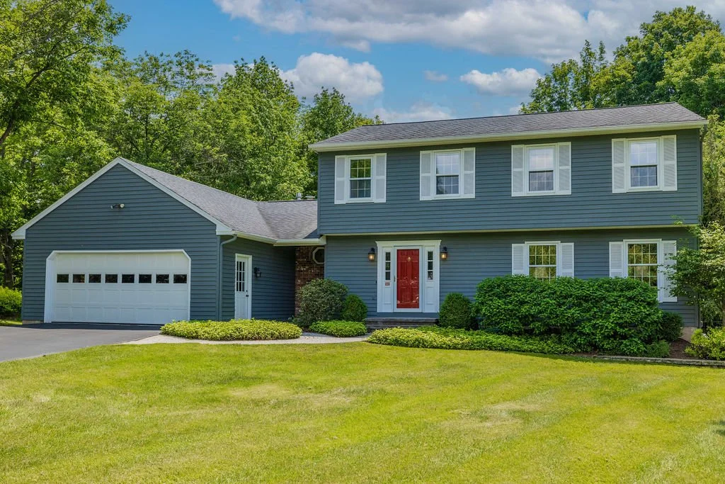 8 Landgrove Drive, Fayetteville - SOLD