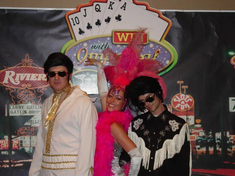 telegram.Elvis.showgirl.horizontal-web.jpg
