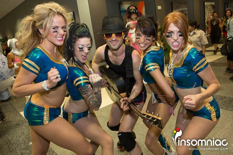 EDC.Vegas.Roller.Girls.guitar-web.jpg
