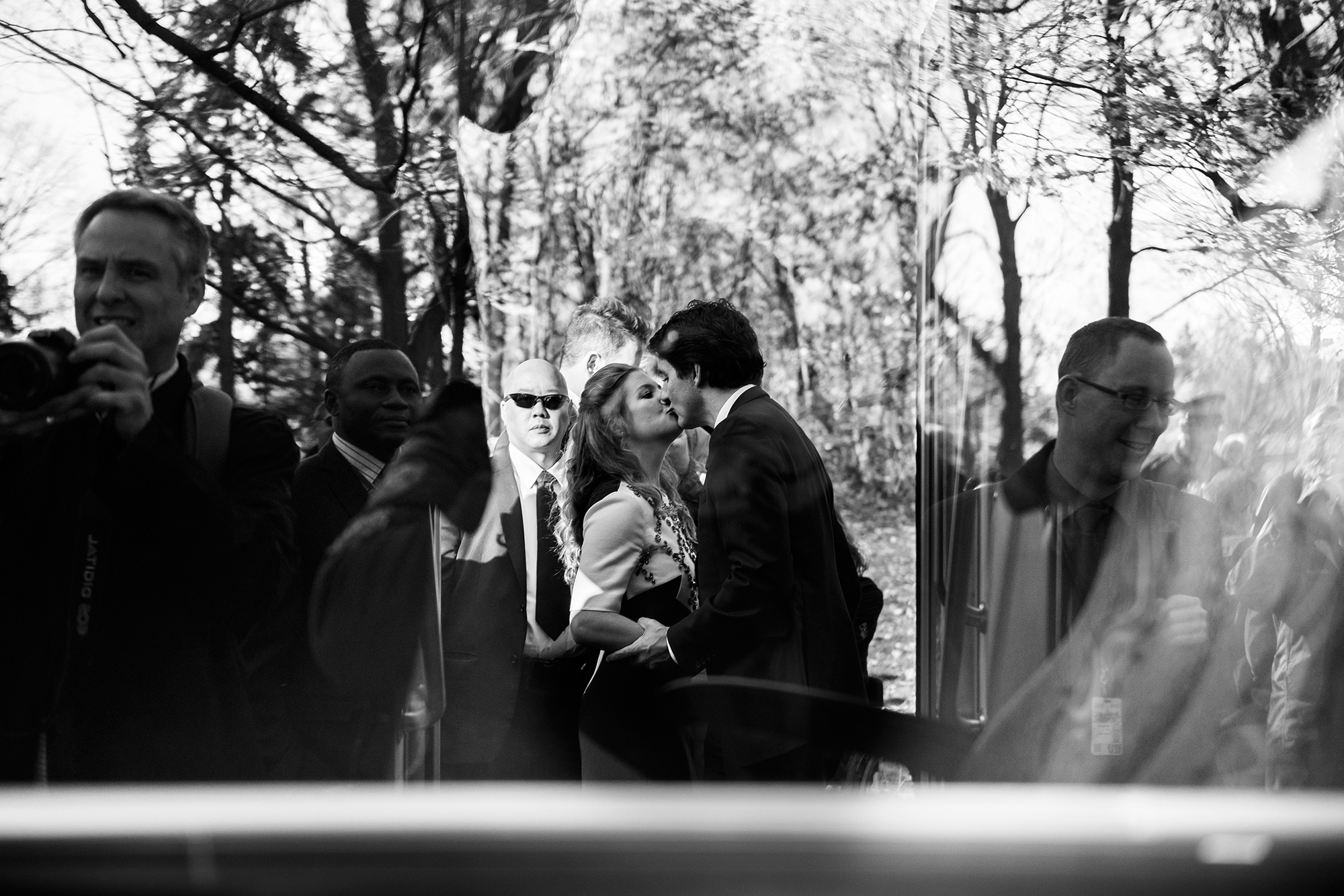  Newly elected Prime Minister Justin Trudeau shares a kiss with his wife Sophie Grégoire Trudeau before hopping on the bus after Swearing-In ceremony held at Rideau Hall. 