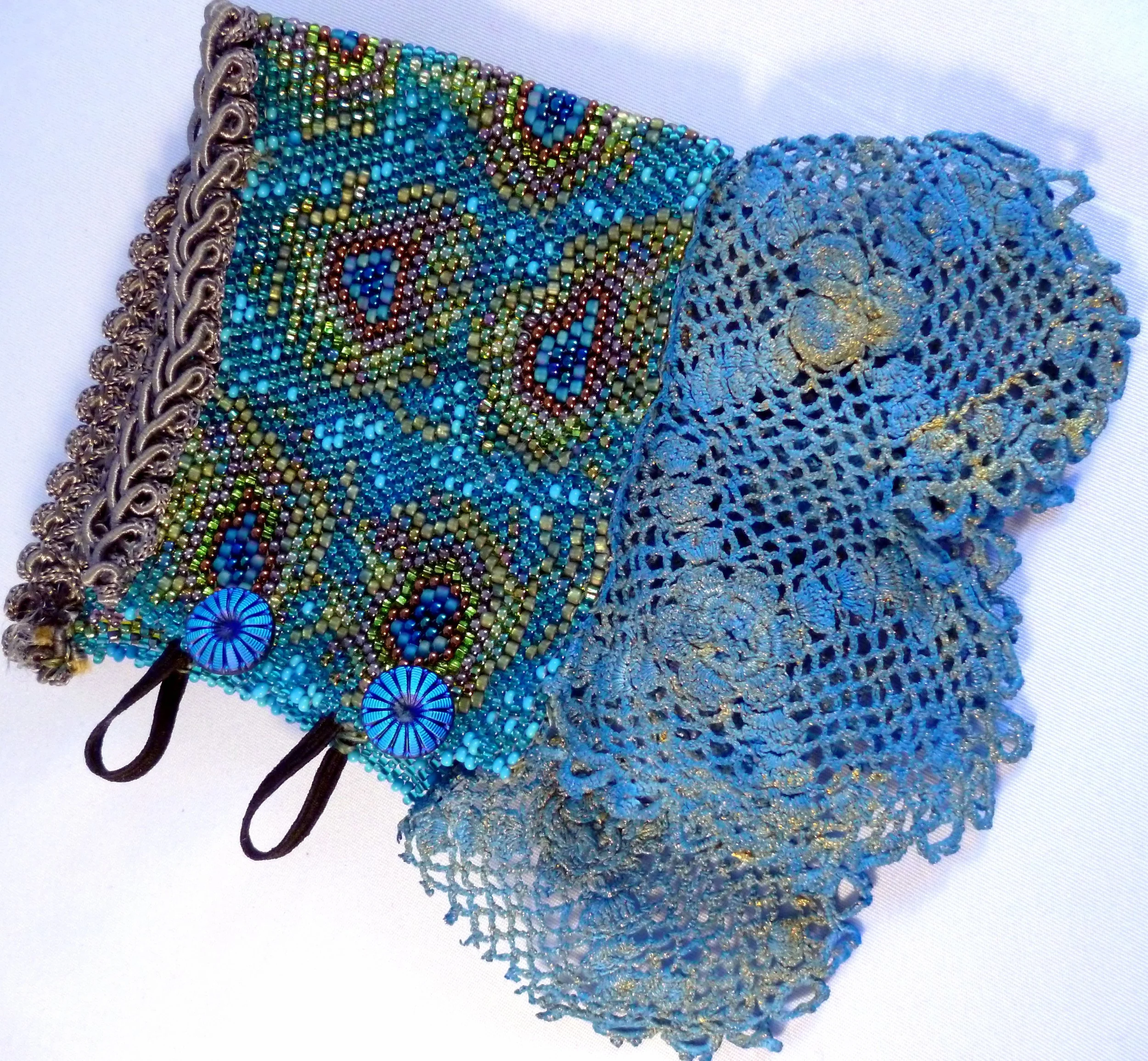 karin-alisa-houben-beaded-peacock-cuff-bracelet-9.JPG