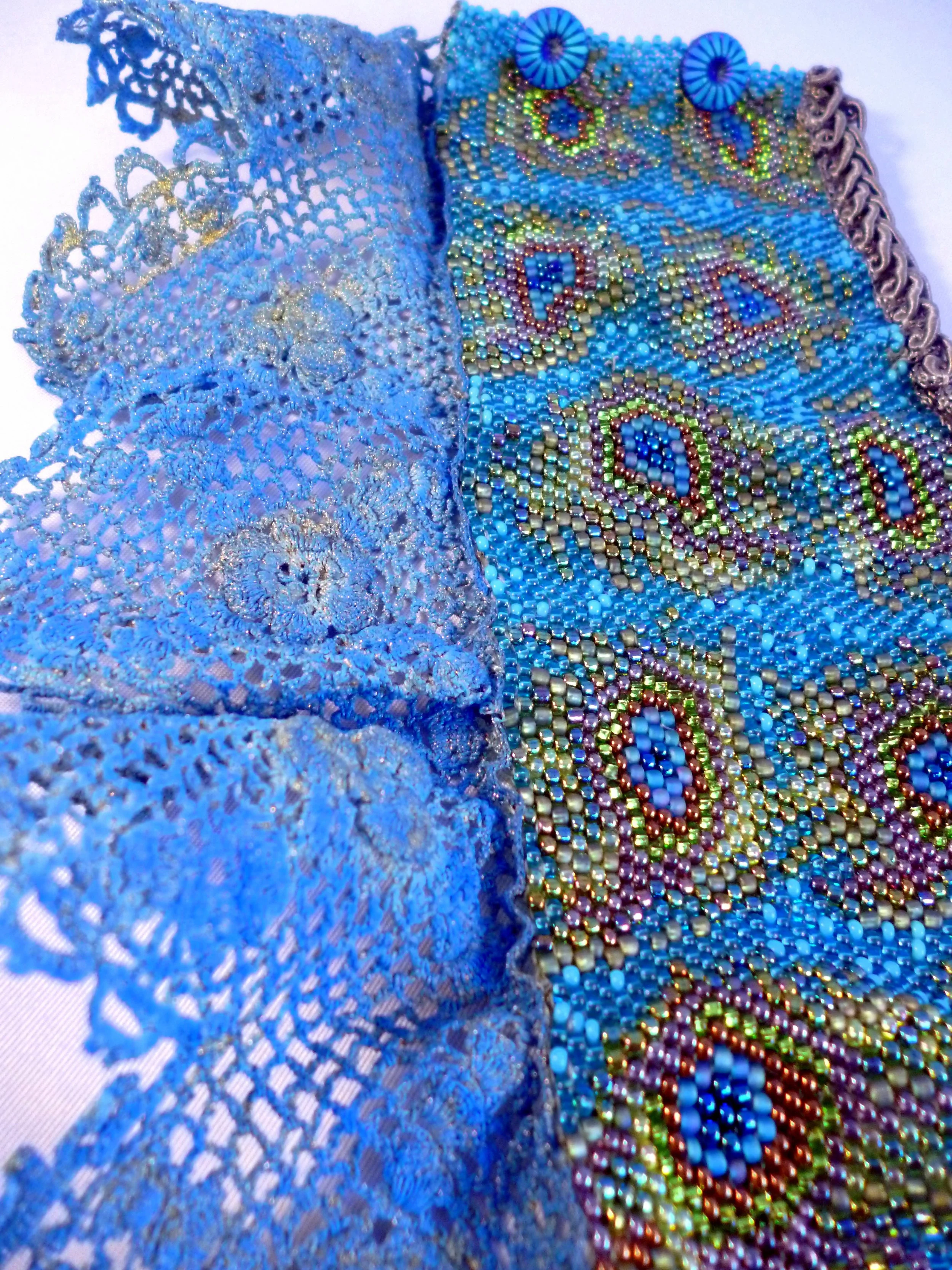 karin-alisa-houben-beaded-peacock-cuff-bracelet-12.JPG
