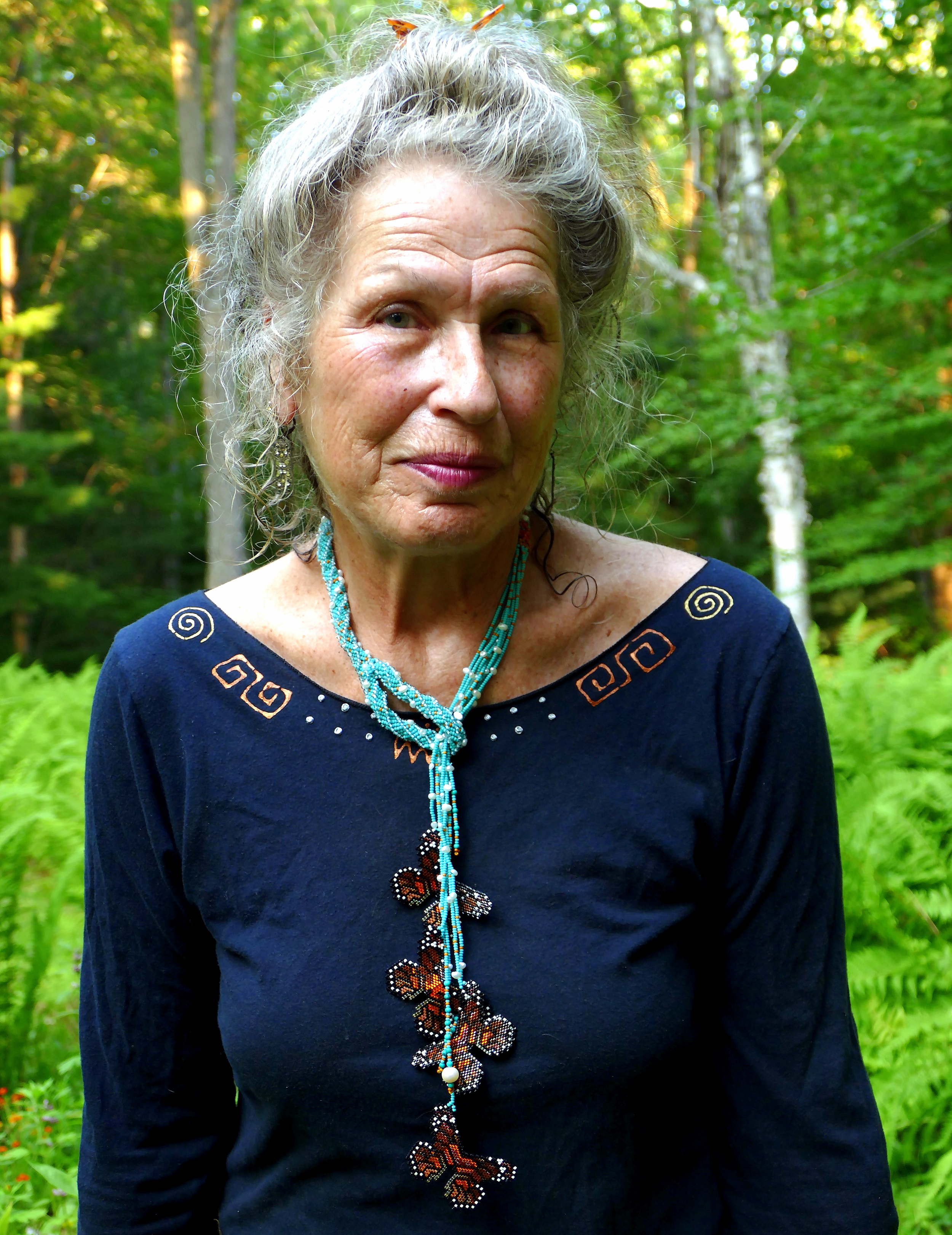 karin-alisa-houben-monarch-butterflies-necklace-maraleen-afs.jpg