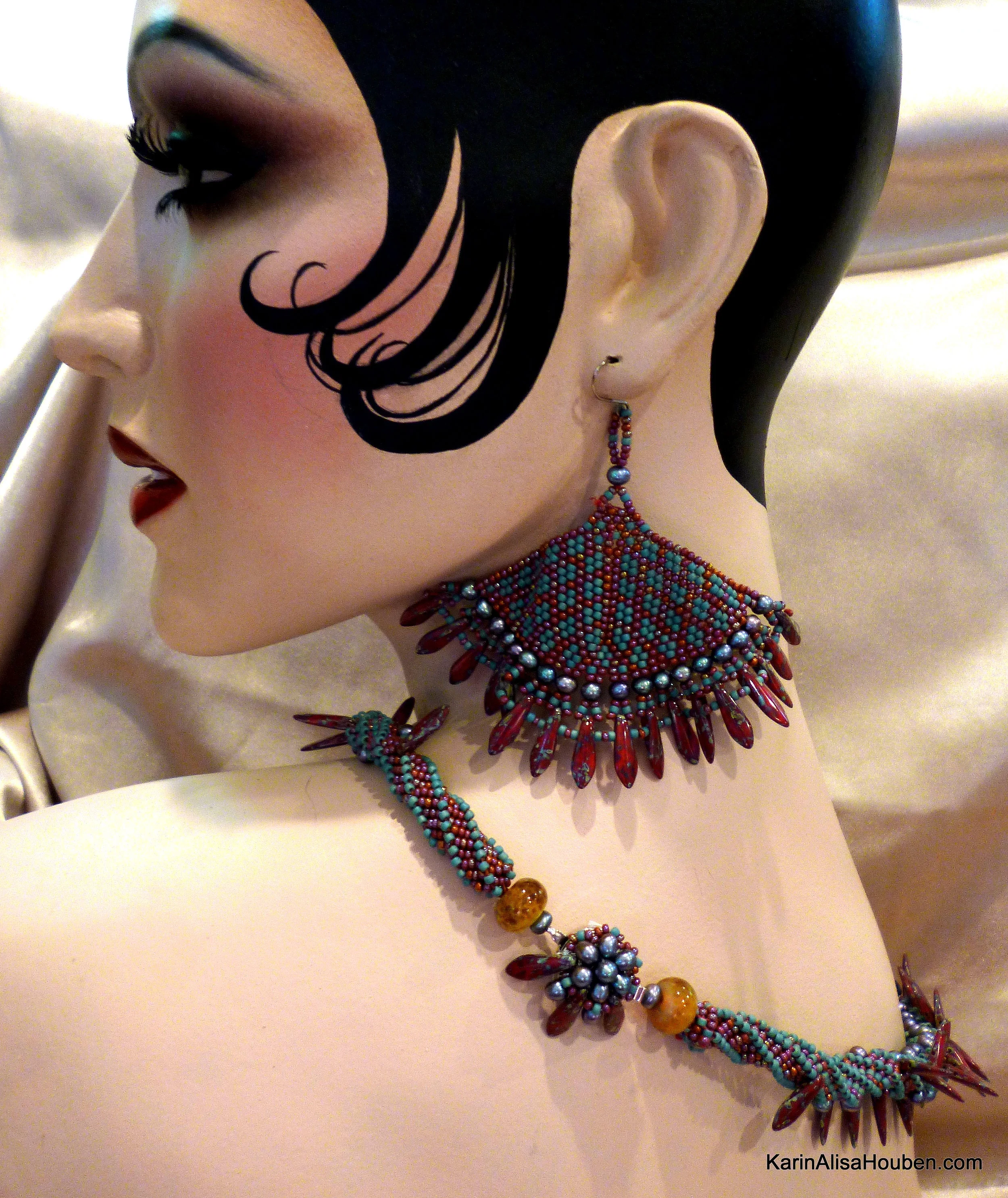 karin-alisa-houben-mermaid-fin-earrings-necklace.JPG