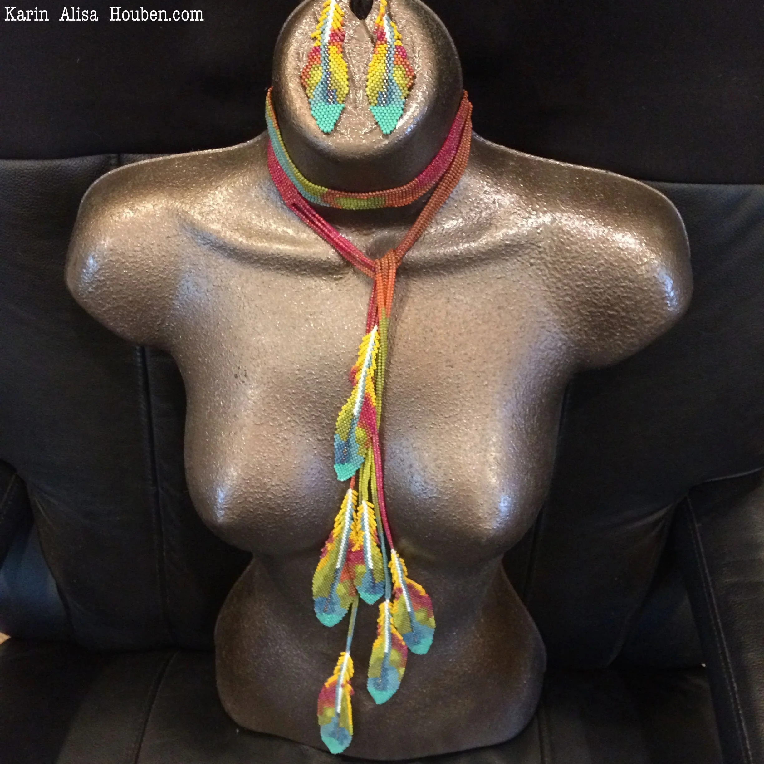 karin-alisa-houben-parrot-feather-lariat-10.jpg