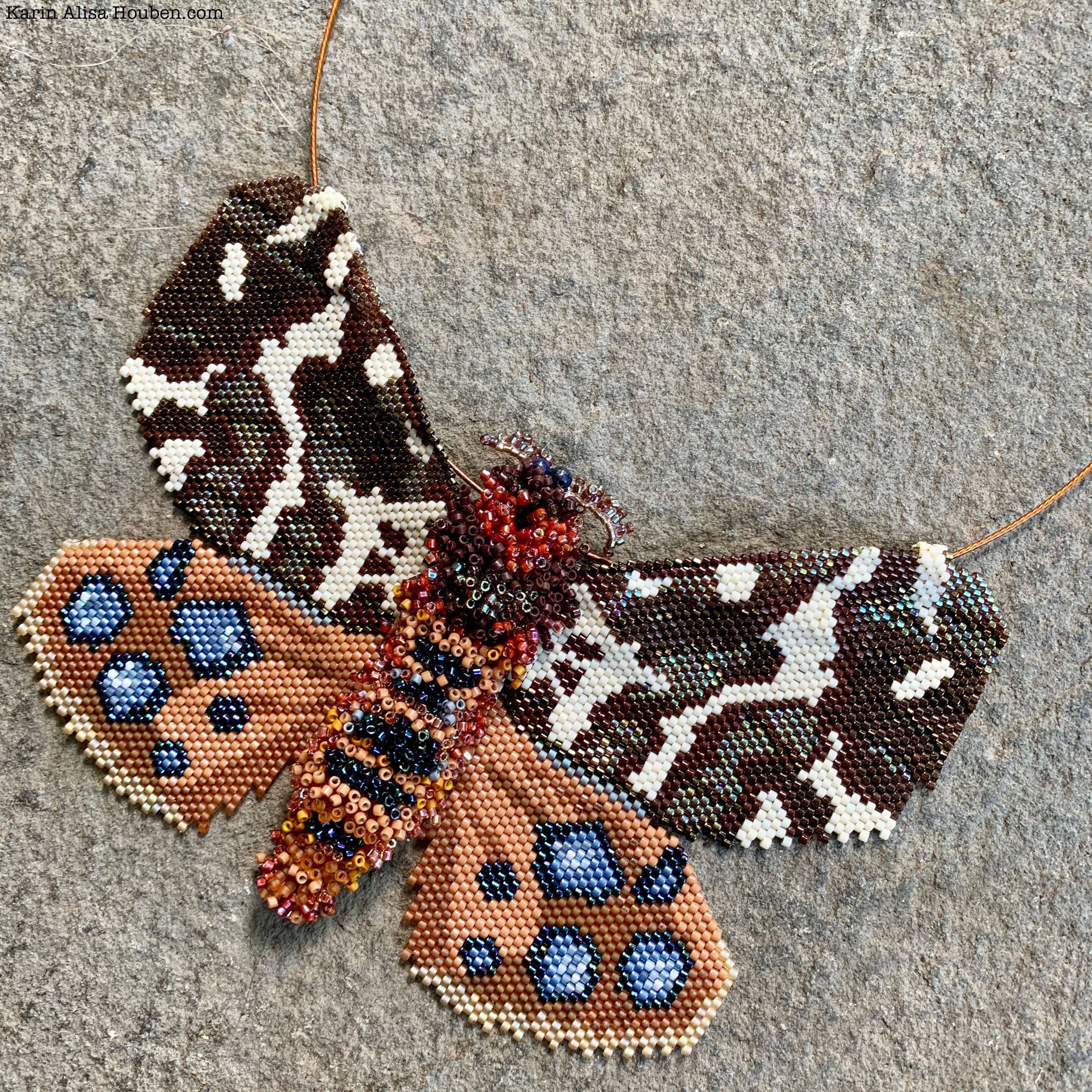 karin_alisa_houben_jewelry_gret_tiger-moth_zaftig_5.jpg