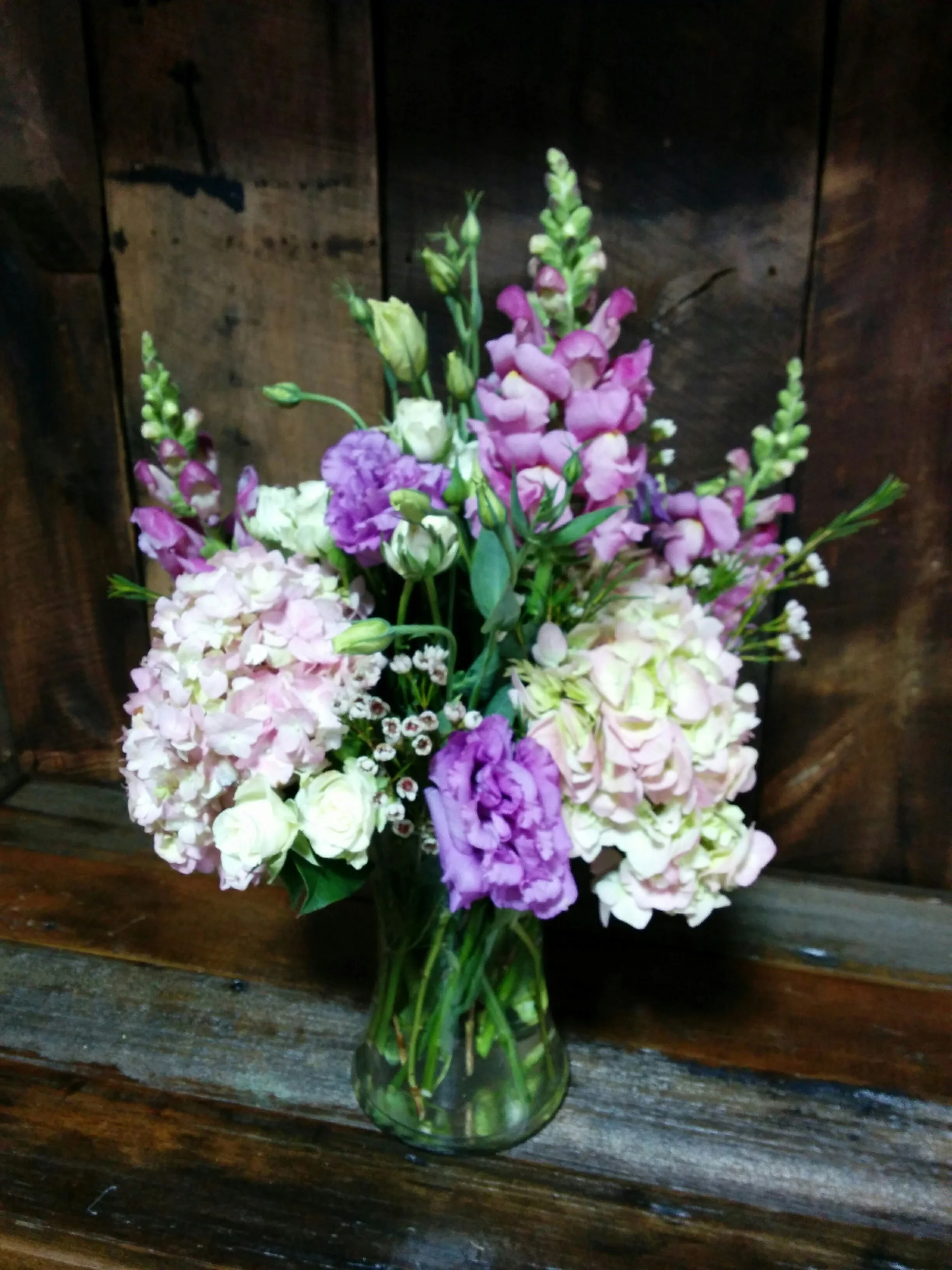 Floral & Gift Deliveries Flowers in Hubbard OH Green's Floral Shop