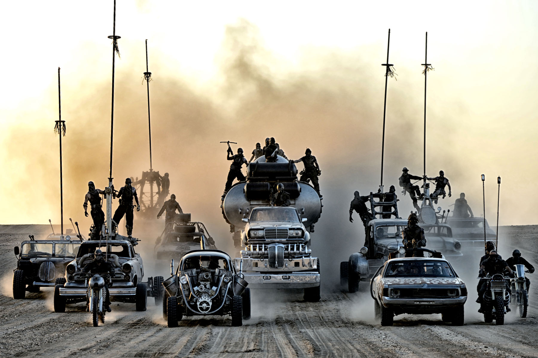 2015-Mad-Max-Fury-Road-troup.jpeg