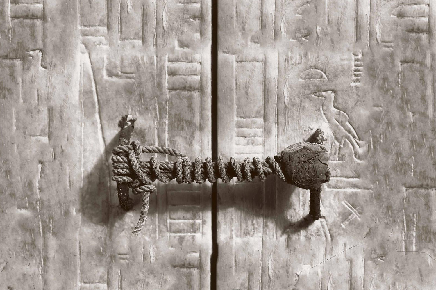 Photo: The unbroken seal on Tutankhamun's tomb, 1922. The tomb had remained hidden for over 3,000 years.