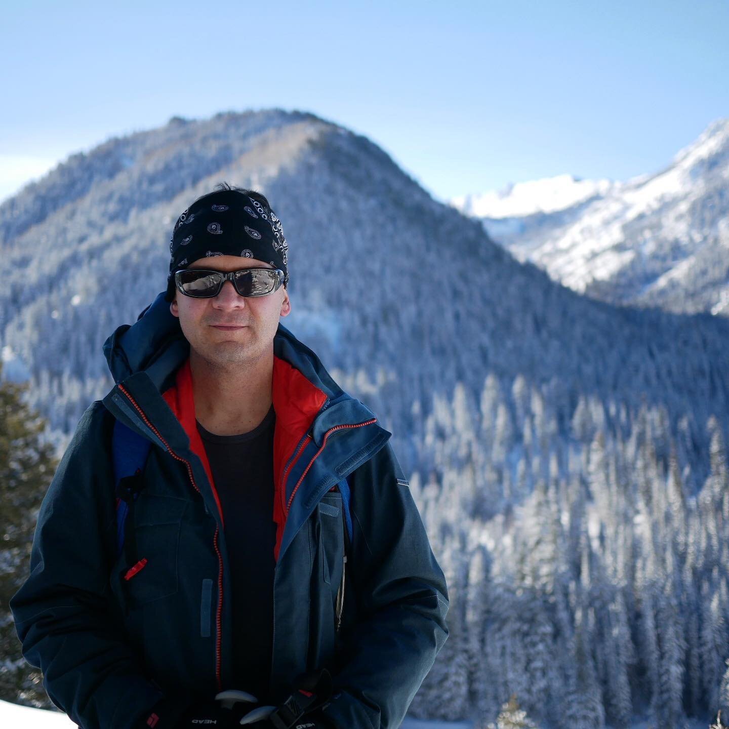 Great day to be outside. #doglake #snowshoe #bigcottonwoodcanyon