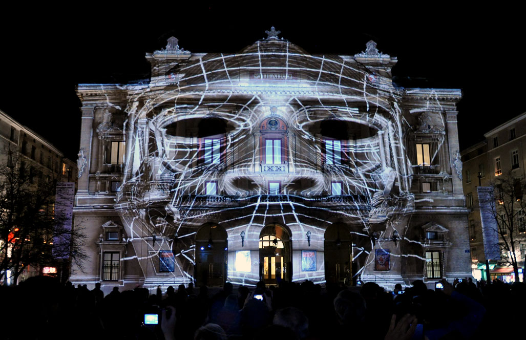 top-projection-mapping-solutions-to-capture-audiences-with-3d-displays-interesting-ideas.jpg