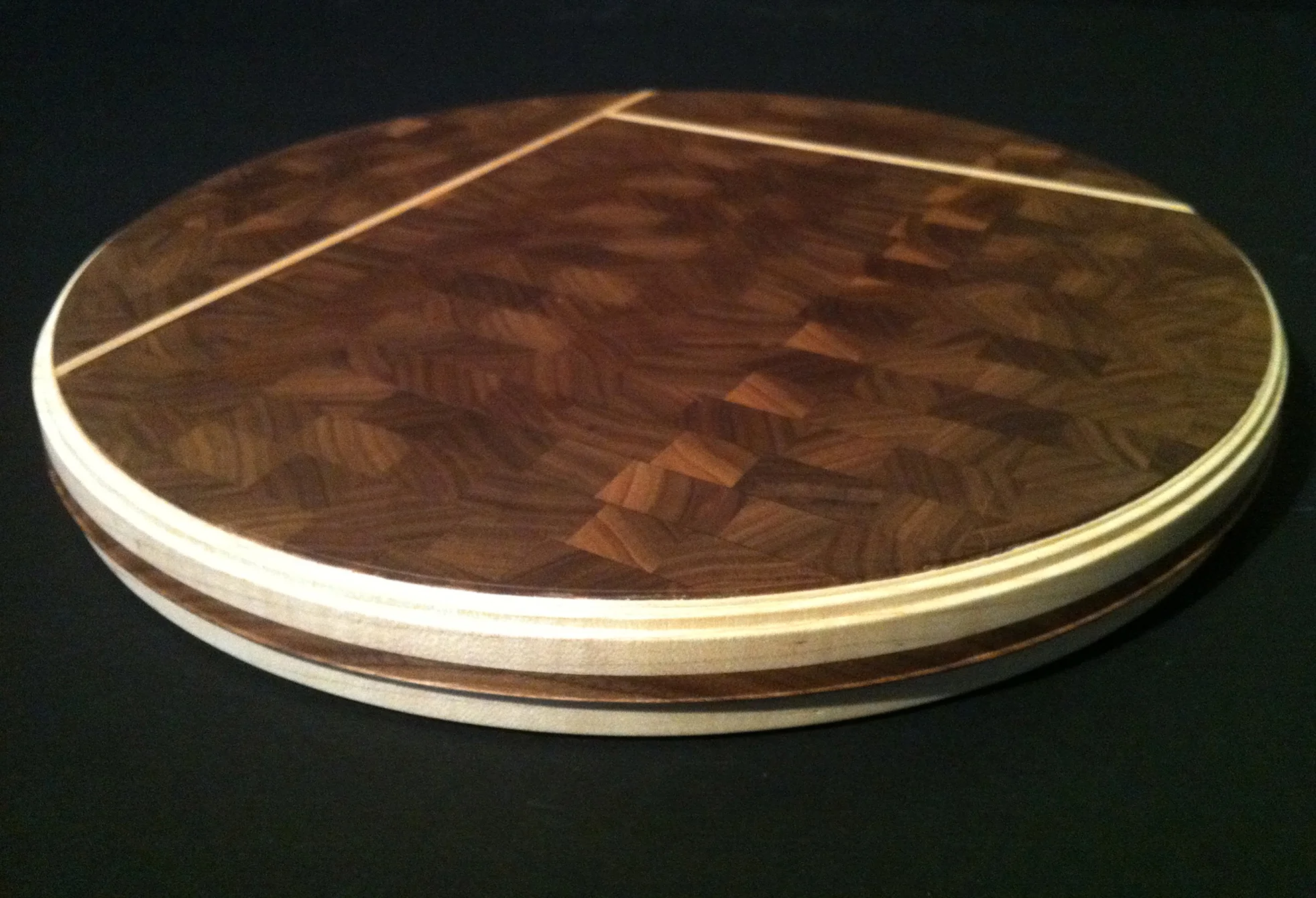 Maple &amp; Walnut Cutting &nbsp;Board