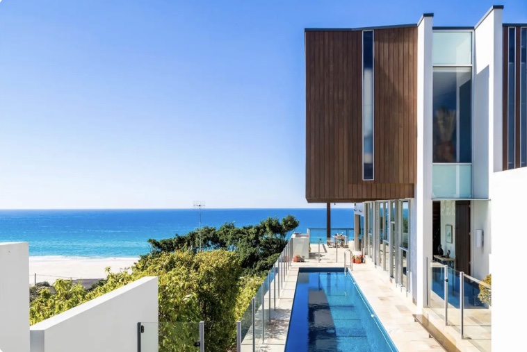 Our gorgeous home away from home that looks right over the ocean - #backtoyouretreat