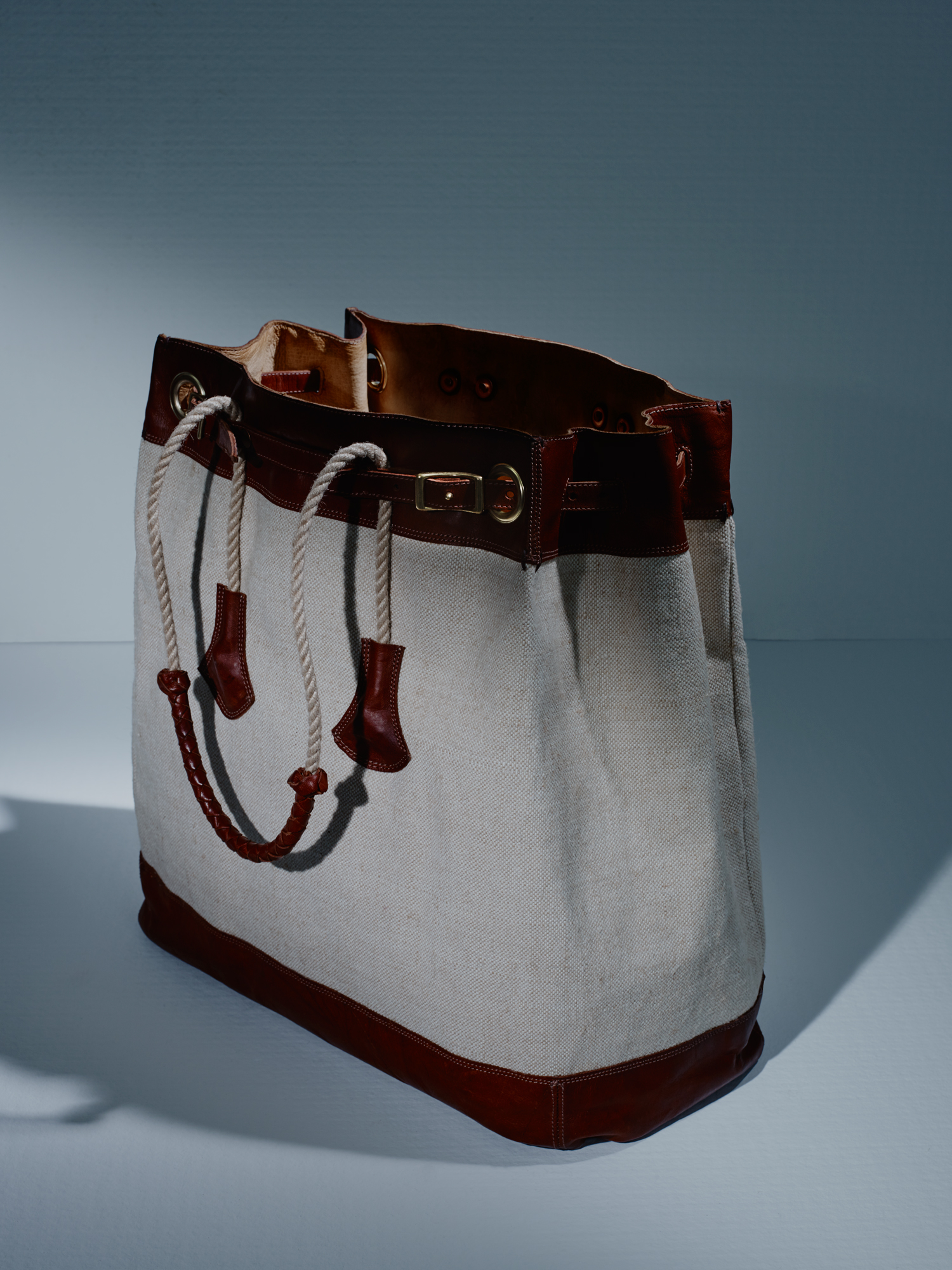 20150604_DayBag_WhiteDetail-01.jpg