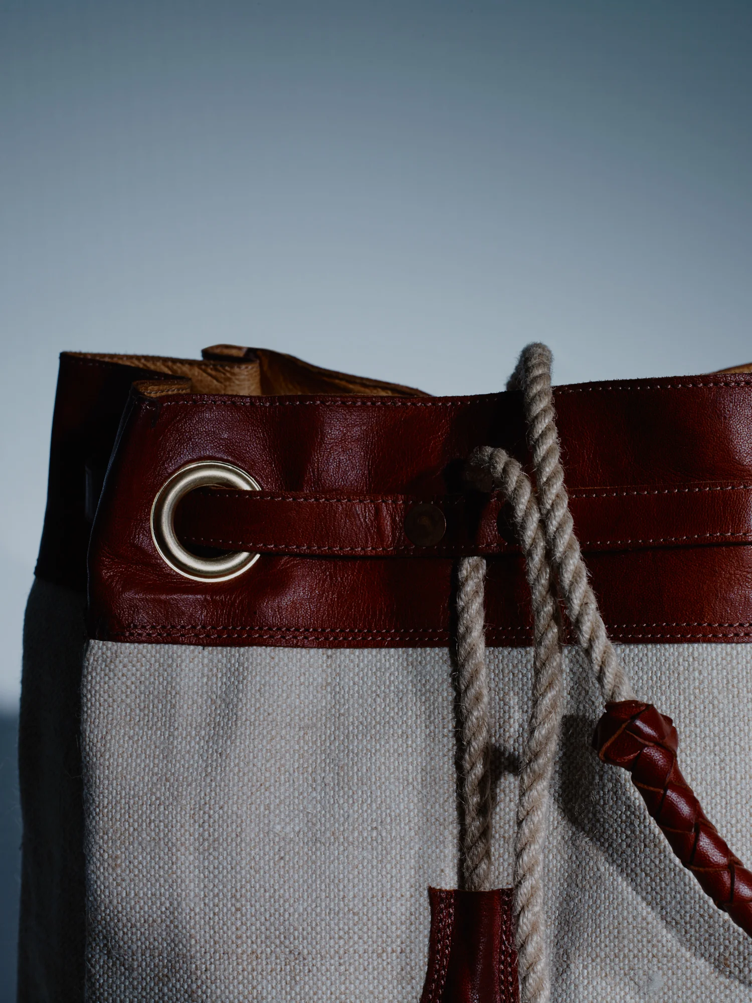 20150604_DayBag_WhiteDetail-02.jpg