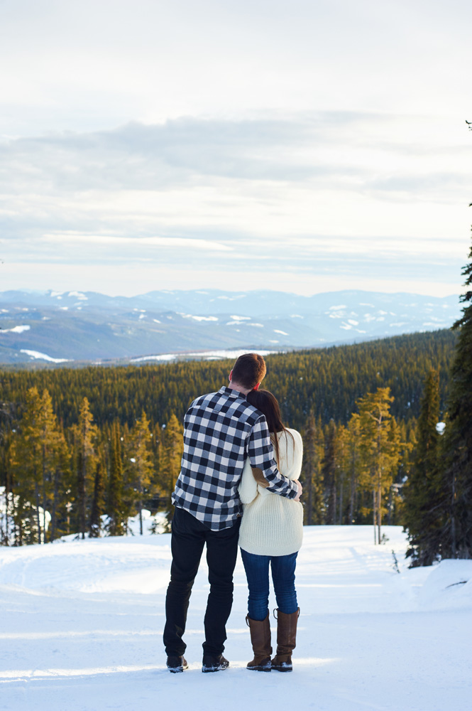engaged-couple-in-the-snow-at-big-white.jpg
