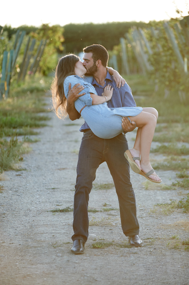 romantic engagement session