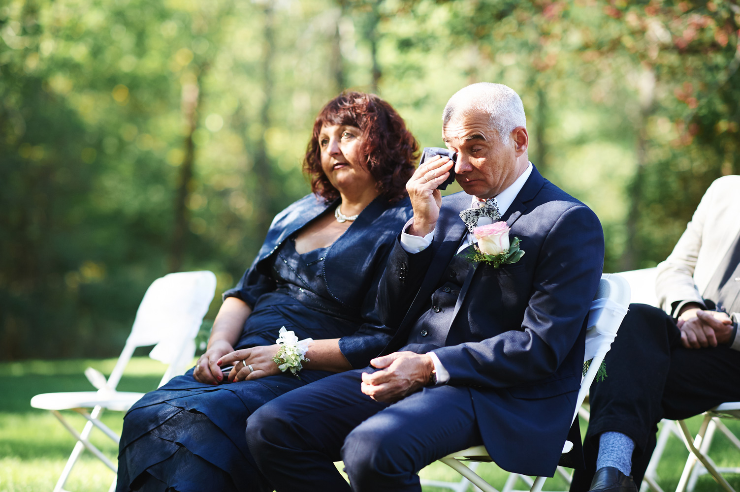 father-of-the-groom-crying-at-wedding-ceremony-outdoor.jpg