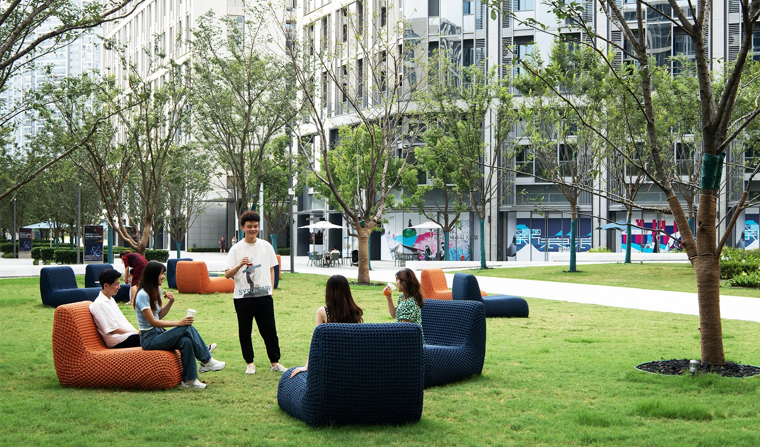 LOF_CentralPlaza06.jpg