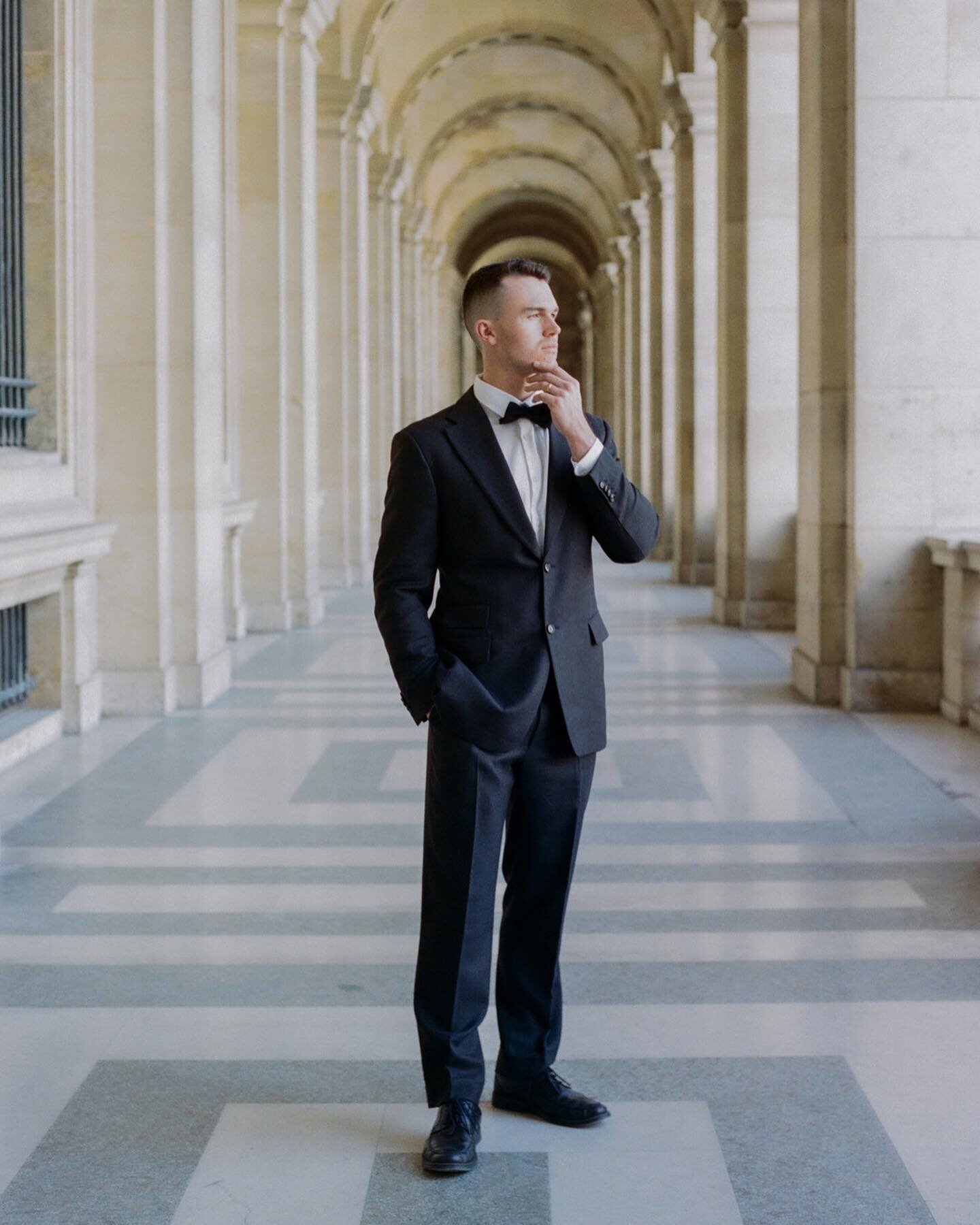 A moment for the groom
.
Host: @adorncollectiveworkshops
Creative Director: @whimsically_wed
Beauty: @blissfulmuse.co
Florals: @maison.fleurus
Gown Designer: @halfpennylondon
Gown Store: @whitebridalboutiques
Earrings: @theweddingmuse_
Vow Books: @we