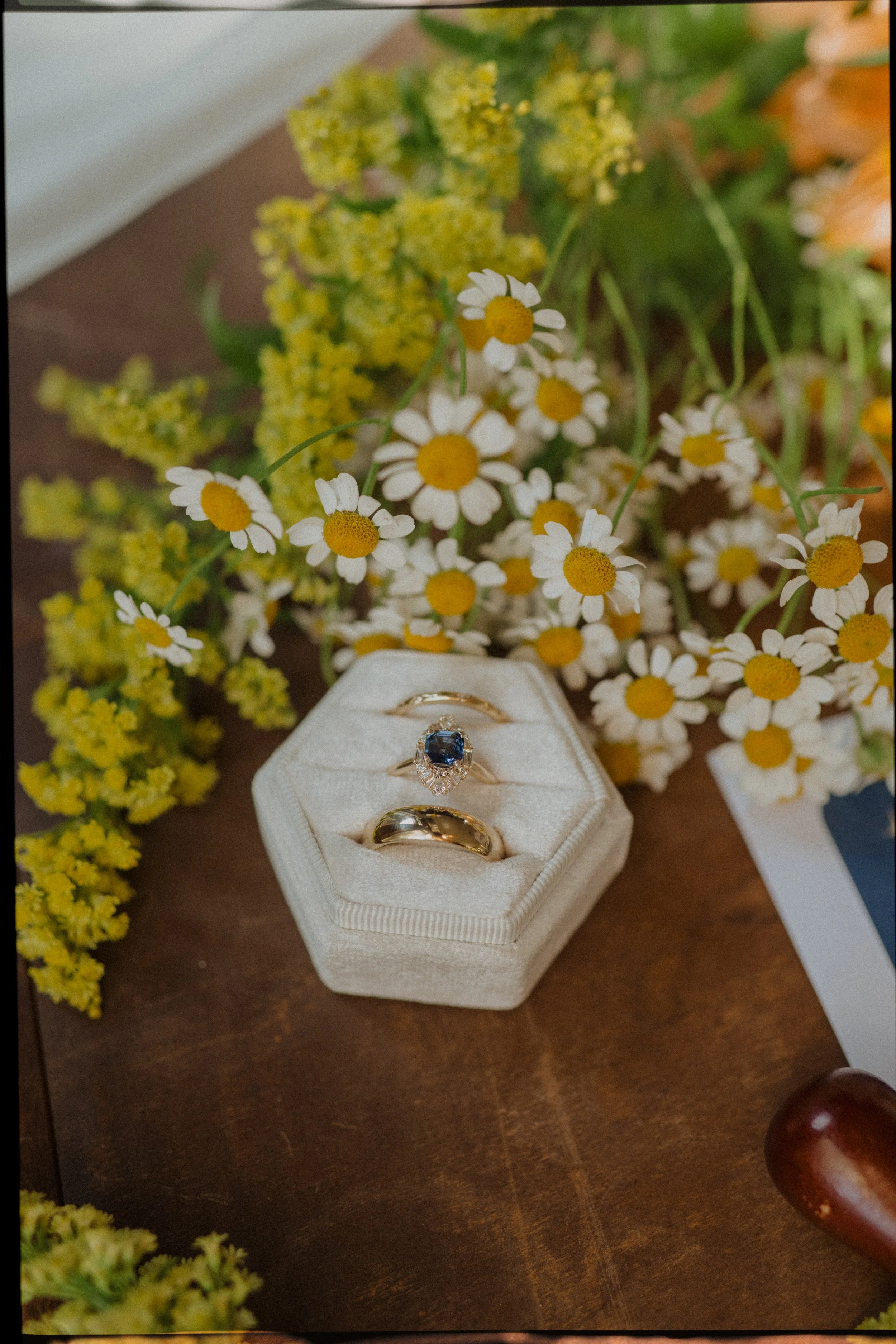 S&S Getting Ready- The Marions-11.jpg