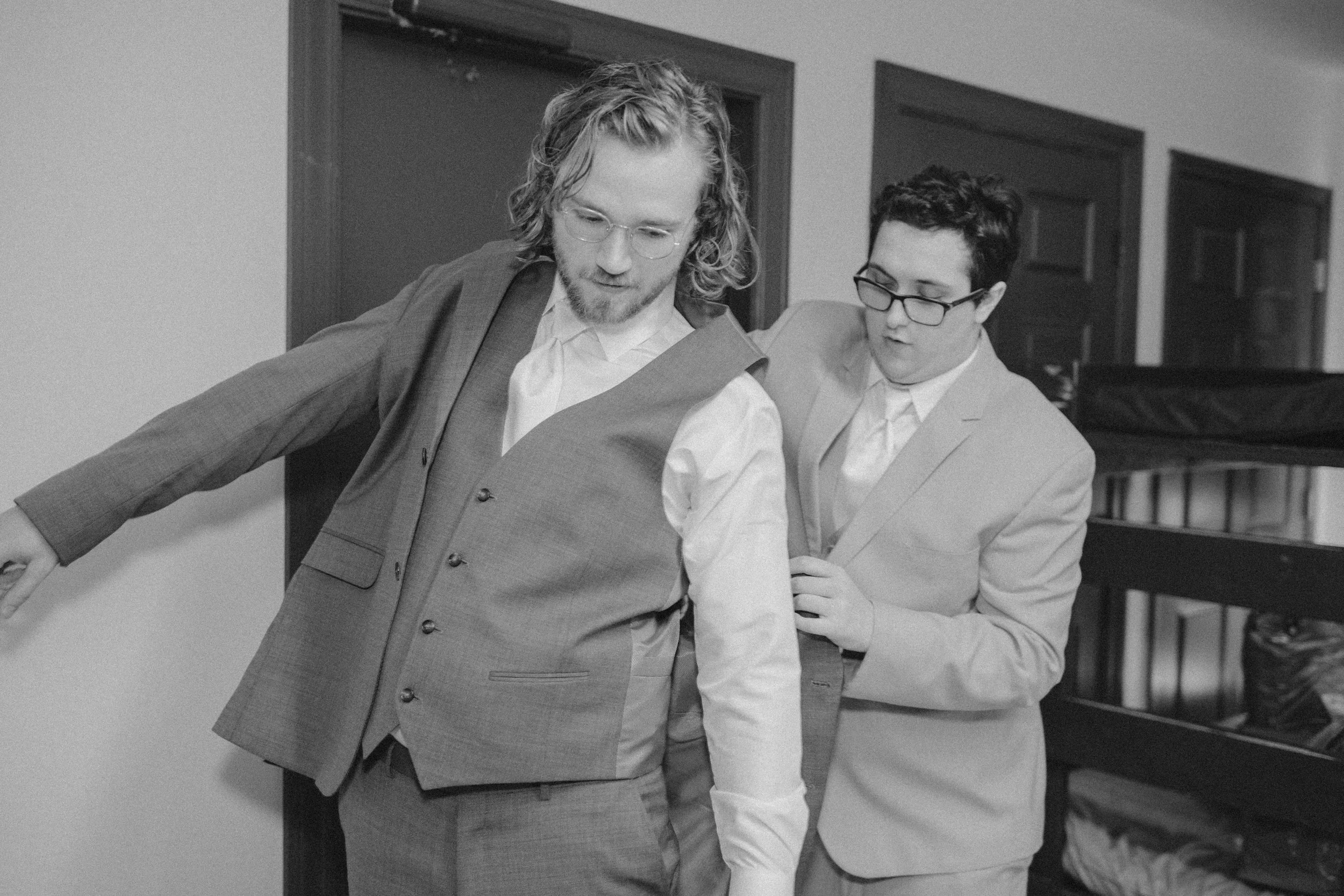 S&S Getting Ready- The Marions-8-2.jpg