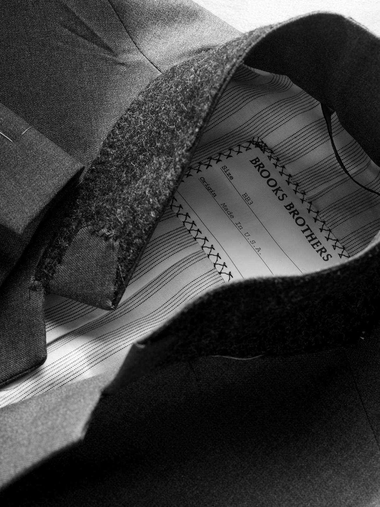 Label0002:b:w.jpg