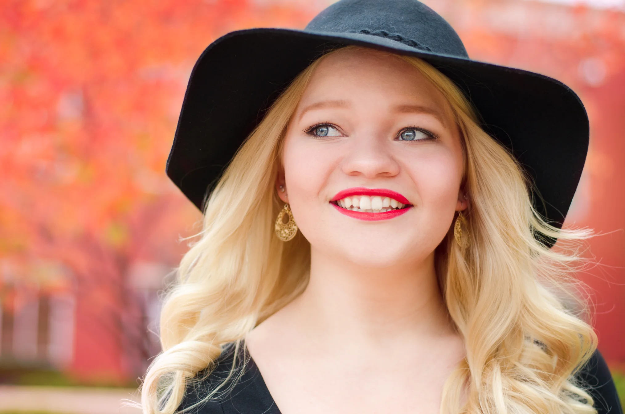 Alyssa's Senior Session in Lee's Summit Downtown (Kansas City Senior Photographer)