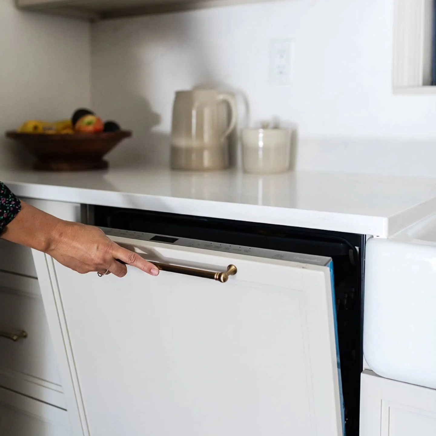 Panelized appliances create a beautiful addition to any kitchen. They are classy, custom, and fully integrated. 🏡✨️