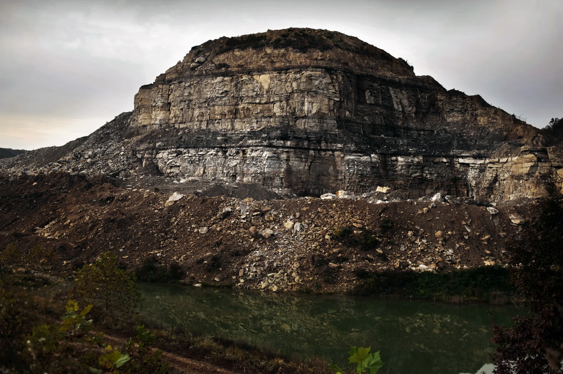  he Hobet MTR Mine site, West Virginia, September 2010&nbsp; Mountaintop removal / valley fill coal mining (MTR) has been called strip mining on steroids. One author says the process should be more accurately named: mountain range removal.  http://ww