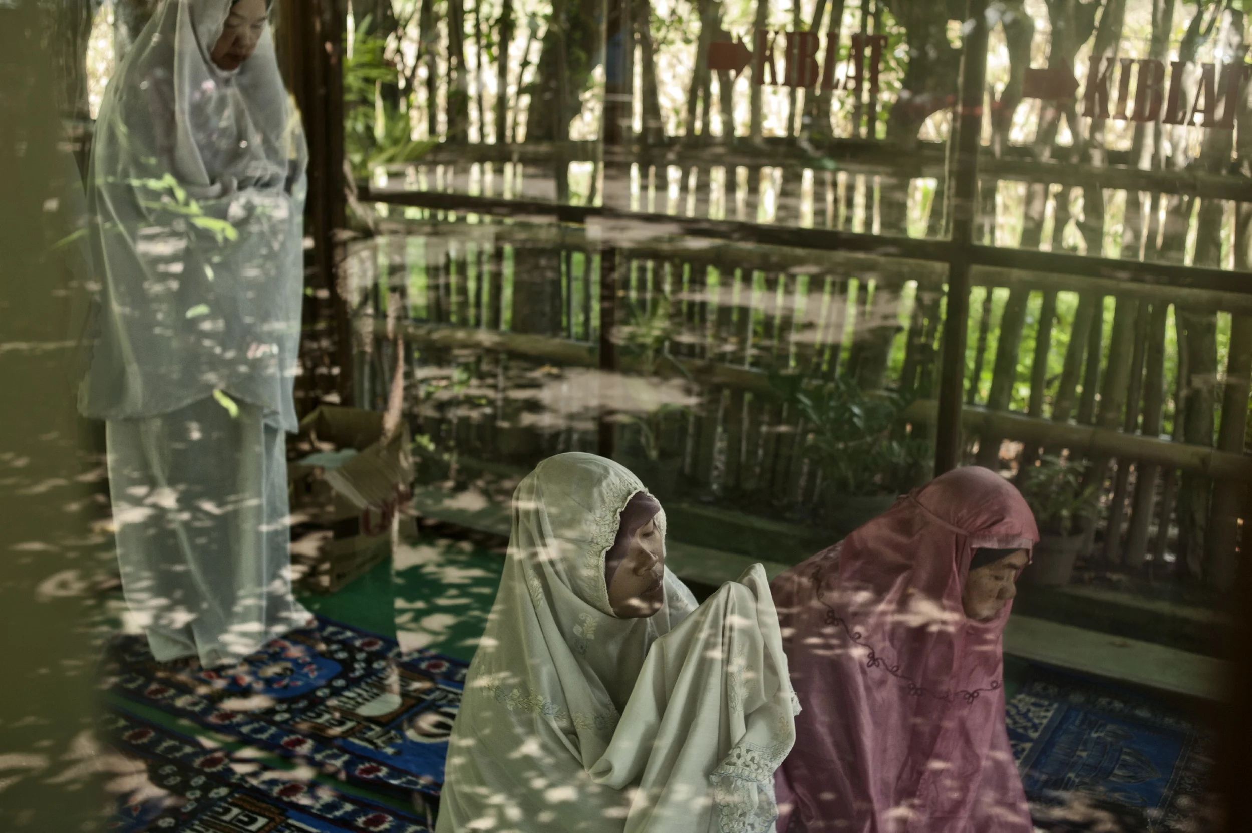 Often it is said that Indonesia is the most populous Islamic country in the world. It stretches over an area as big as Europe where Islam is dominant among pretty much any other religion but old time religions, cosmic beliefs are still nowadays very well present in popular culture. Stricter visions Islam reject these old superstitions in today's culture even though they are endorsed by the most.The cult of magic for instance, of dead people, of ghosts, trees and land. Such beliefs still persist in rural areas, where Islam is more syncretic...a man once said: "ghosts used to live in trees, but now some of those trees are gone, so the ghosts just went to live in houses. In rural areas where scientific notions are scarce and hospitals or state facilities are hard to come by, local shamans known as Sanro deal with healing knowledge. They can be responsible to stir anyone's fortunes towards work, love or money. Influence the climate, cure physical symptoms, pains, disease, bad influences and even perform or remove spells.