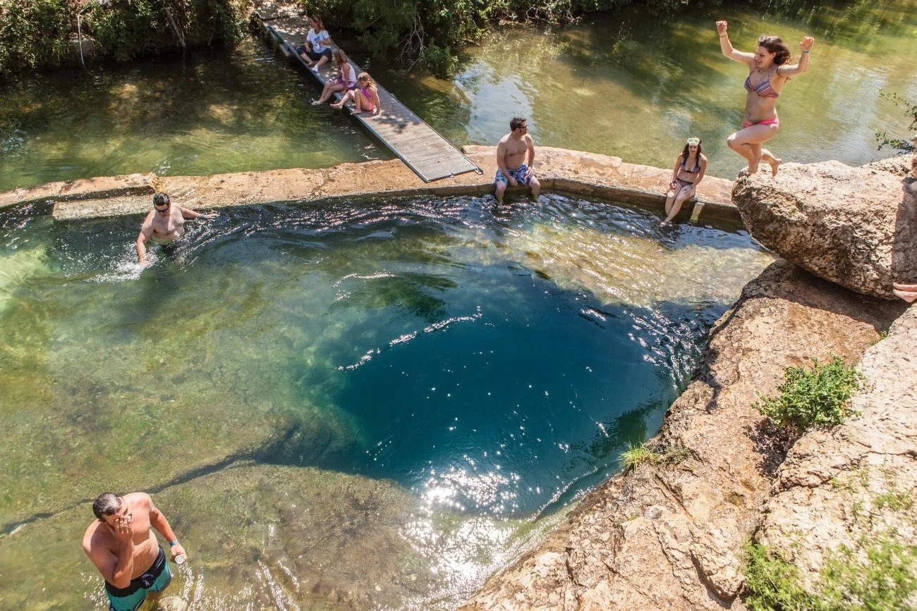 jacobs-well-swimming-hole-wimberley-texas.jpg