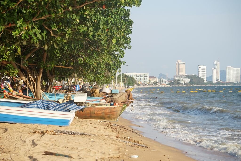 Jomtien-Beach-Pattaya-Thailand.jpeg