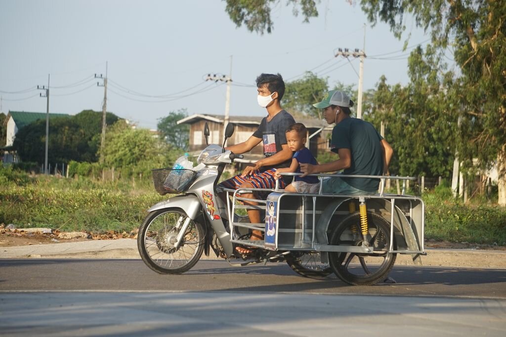 Family-on-Motorbike-Pattaya-Thailand.jpeg